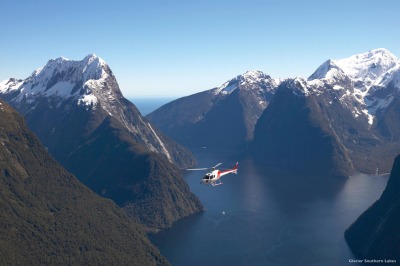 Helicopter Flight overlooking Milford Sound and the Fiordland Glacier