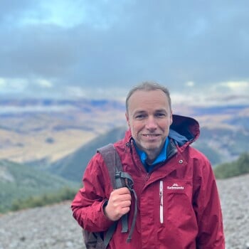 Justin Guide Hiking