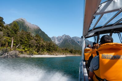hikingnz hollyford lake mckerrow water taxi