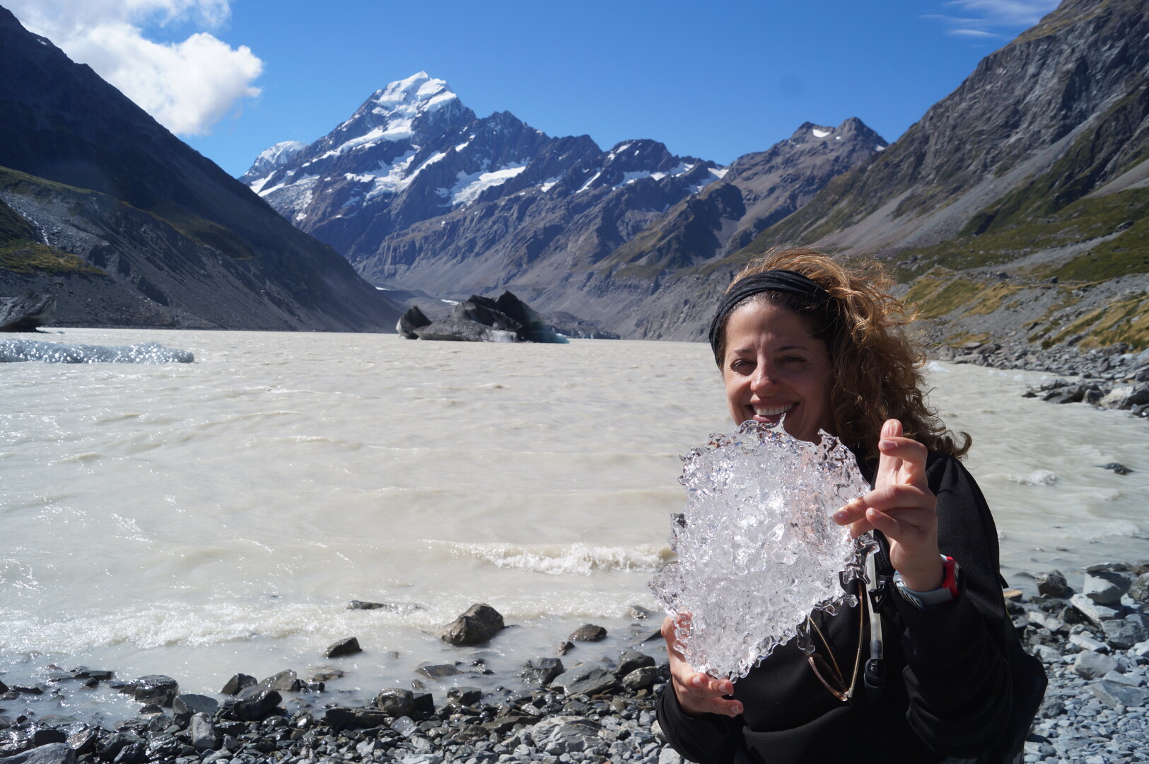 The walk up to Hooker Valley rewards with superb views.