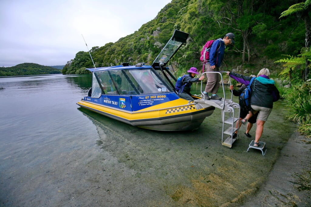 Water Taxi Tarawera