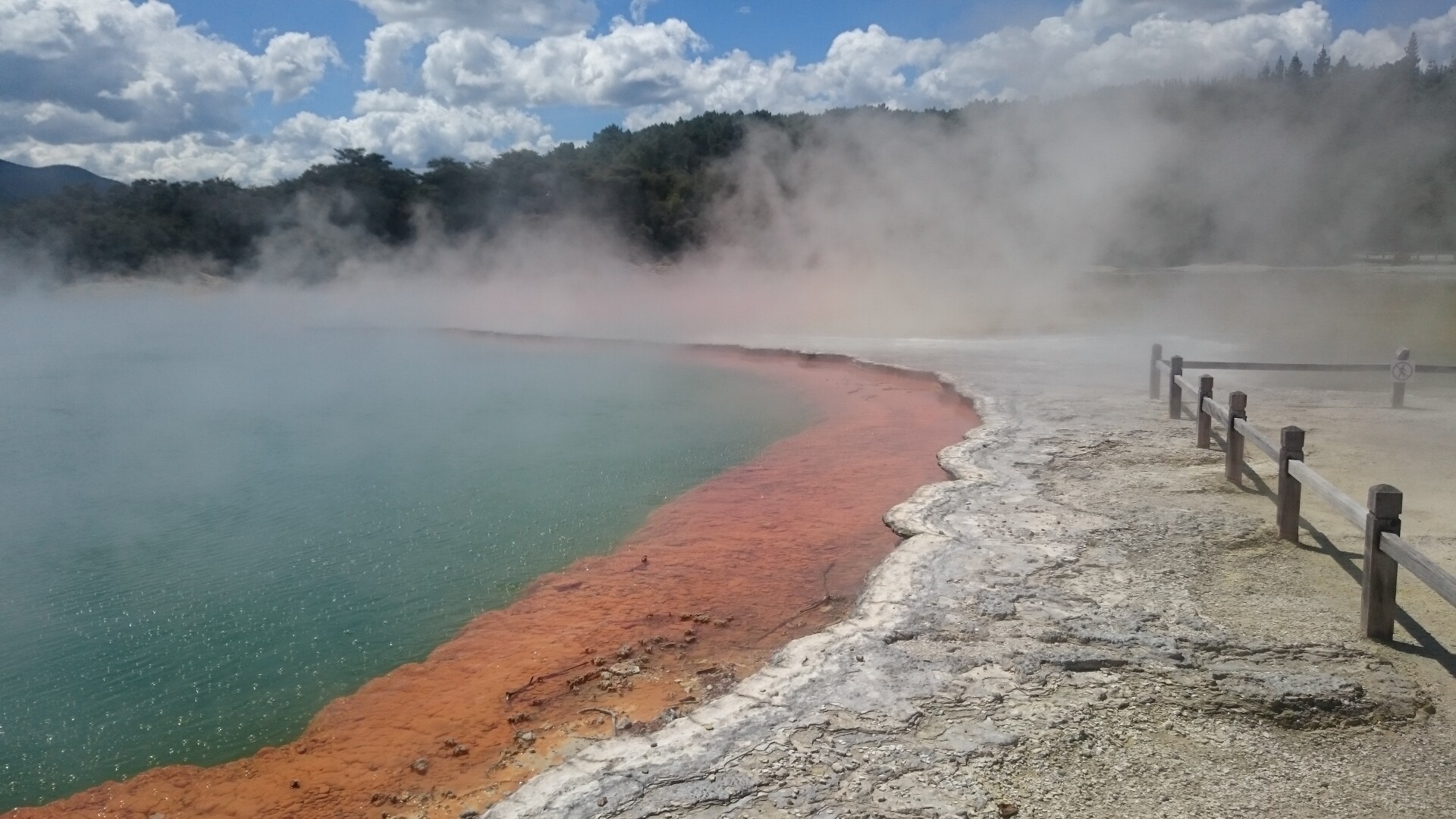 Be stunned by the colourful mineral lakes, Waiotapu, Rotorua. 