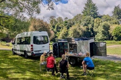Trailer Lunch UN